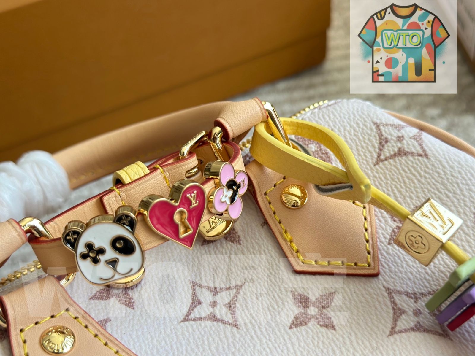 今日 LV Nano Speedy ミニピローバッグ - LV Nano Speedy Mini Pillow Bag-WTO輸入