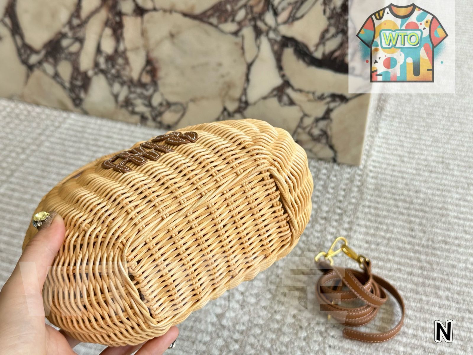  今日 Miu ニッチ ストロー マーケットトート - Niche Straw Market Tote-WTO輸入 ハンドバッグ バッグ