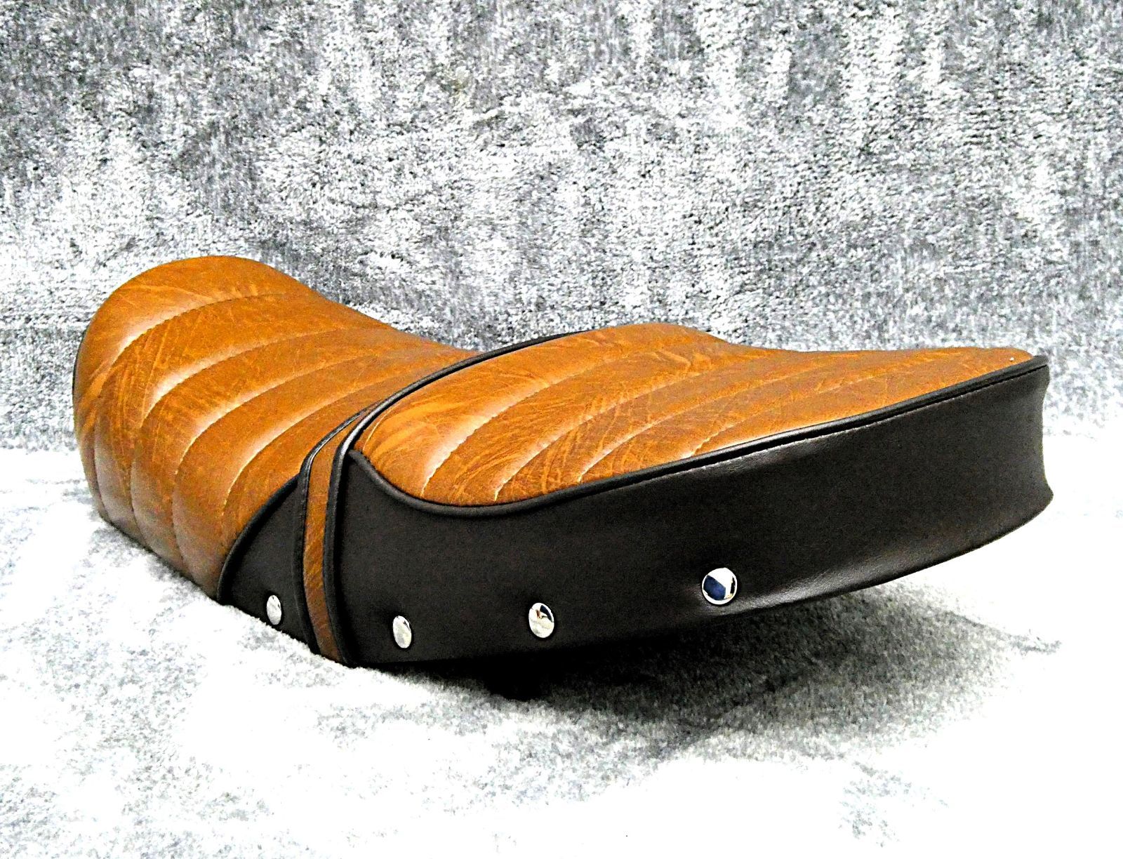 エイプ 鋲打ち 茶ツートン タックロールシート/あんこ抜きFIスタッズ50