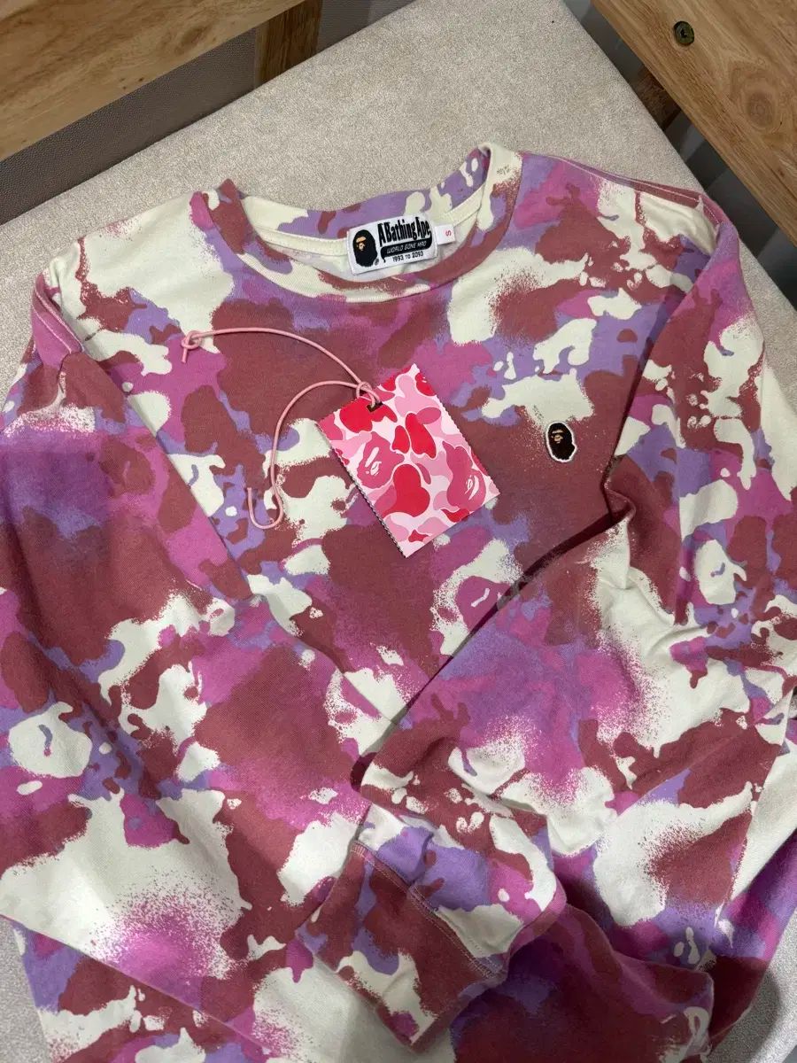 A BATHING APE アベイシングエイプ MAP カモフラ ピンク ロングスリーブス