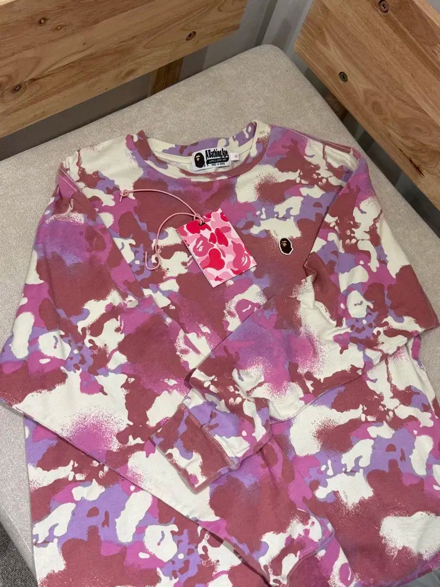 A BATHING APE アベイシングエイプ MAP カモフラ ピンク ロングスリーブス