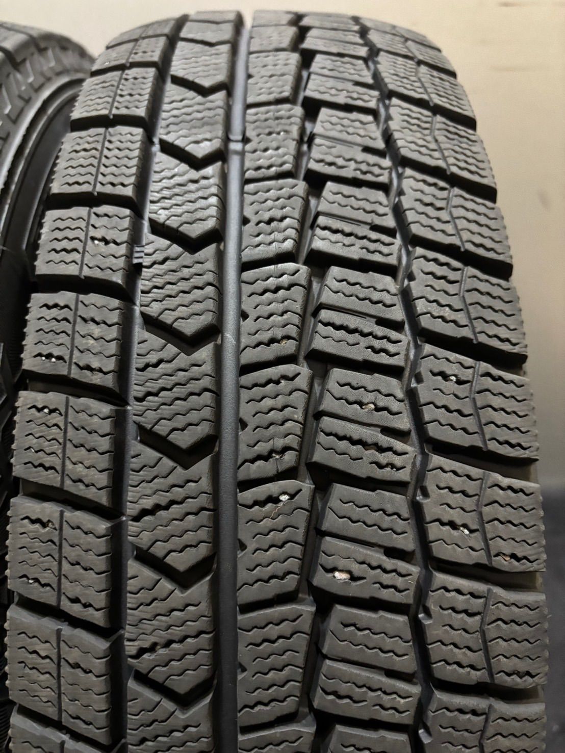 175 70 R 14 DUNLOP WINTER MAXX WM 02 21年製 スタッドレス 4本 ダンロップ ウィンターマックス アクア ヤリス フィット 3 K 683