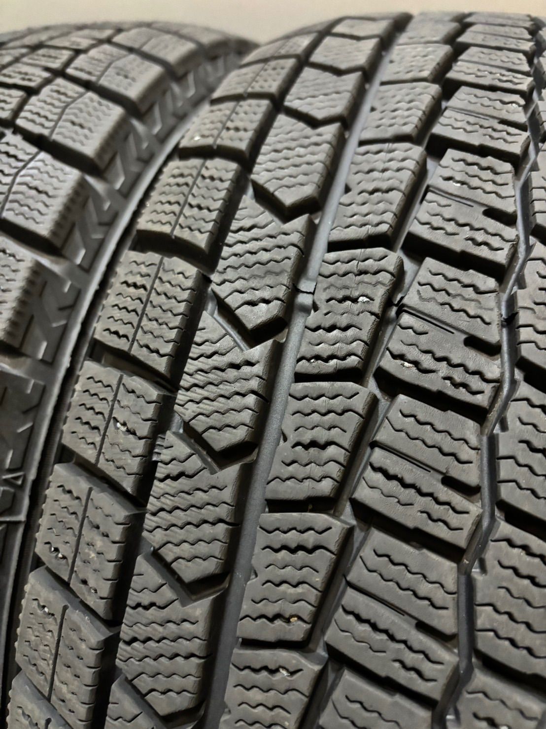  175 70 R 14 DUNLOP WINTER MAXX WM 02 21年製 スタッドレス 4本 ダンロップ ウィンターマックス アクア ヤリス フィット 3 K 683 14インチ スタッドレス