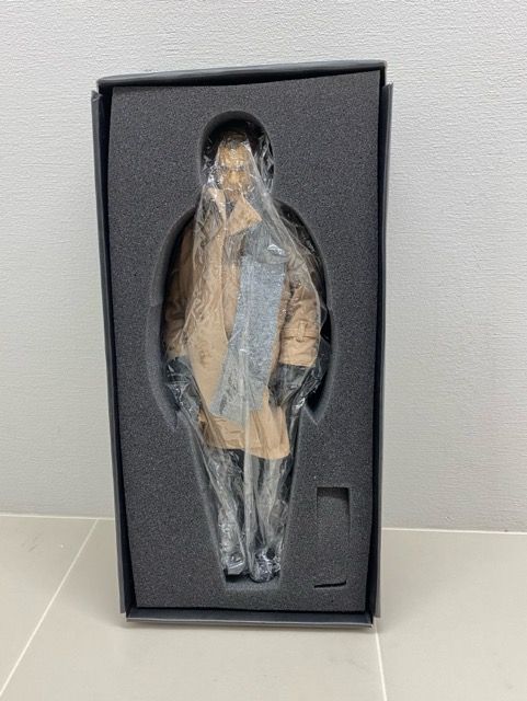 戦う翼」 スティーブ・マックイーン 1/6フィギュア オリジナル台座付