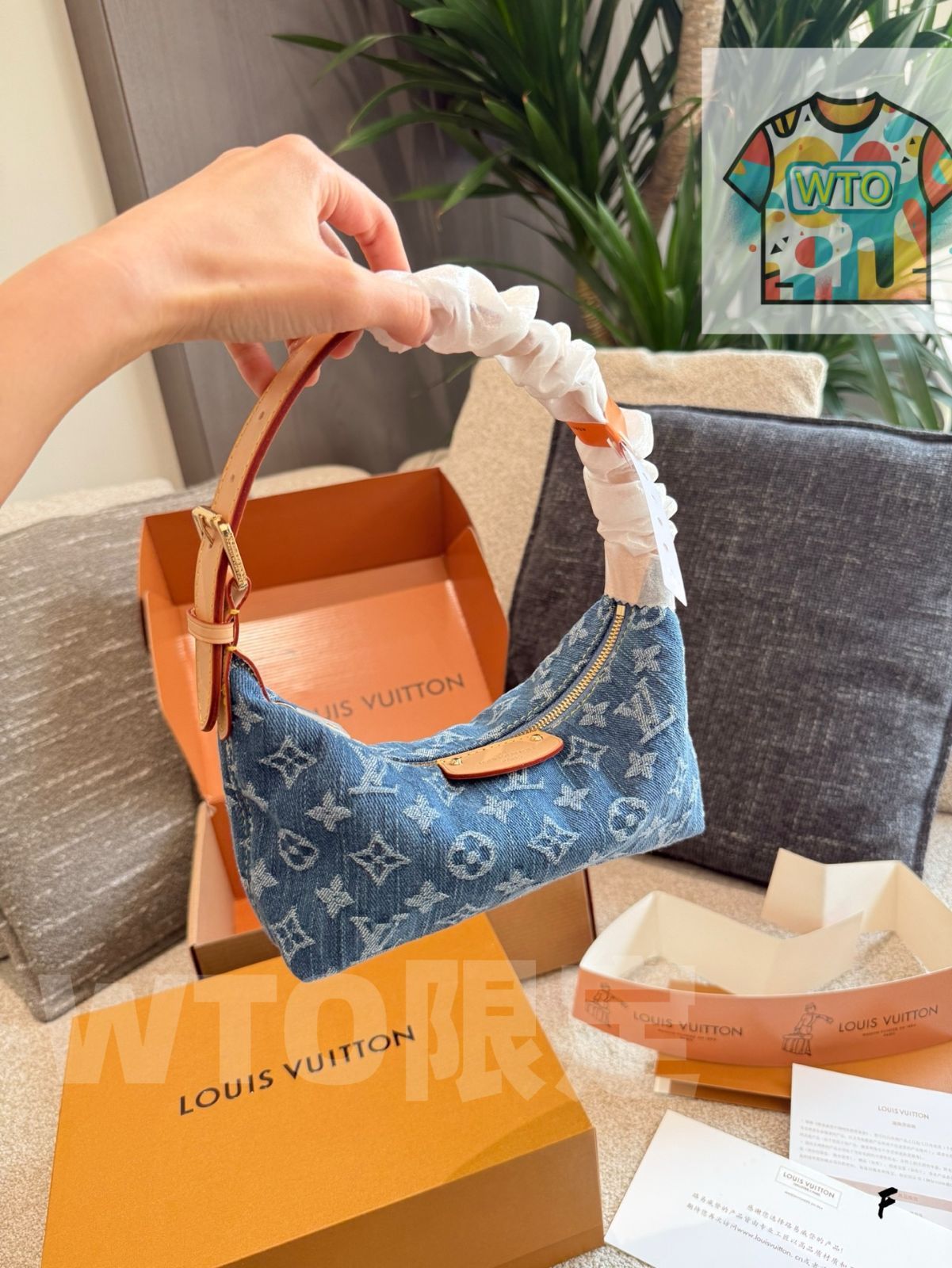 モノグラムミニ ポシェットバッグ