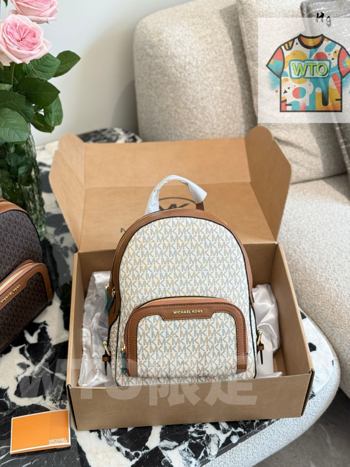 BACKPACK マークスワロフスキー