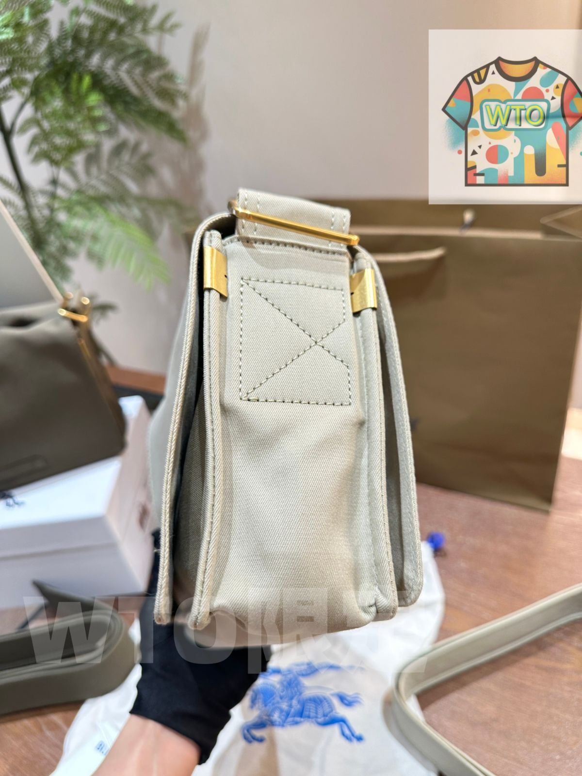 バーバリー オリオンベージュ