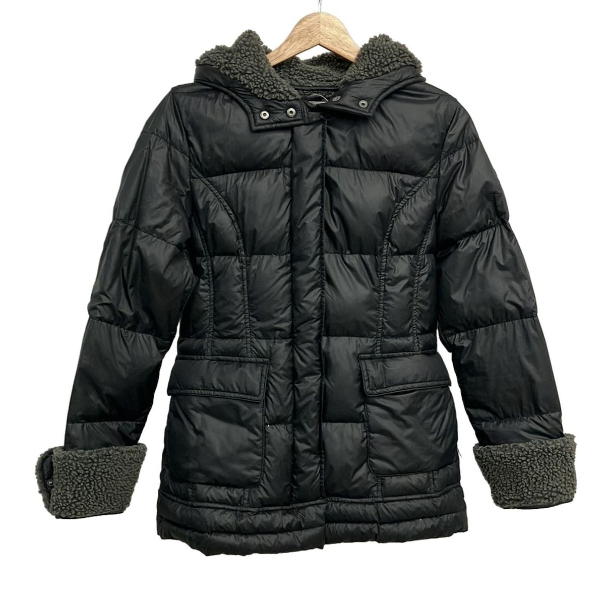 UGG アグ ダウンジャケット サイズS レディース - 黒 長袖 ジップアップ 冬