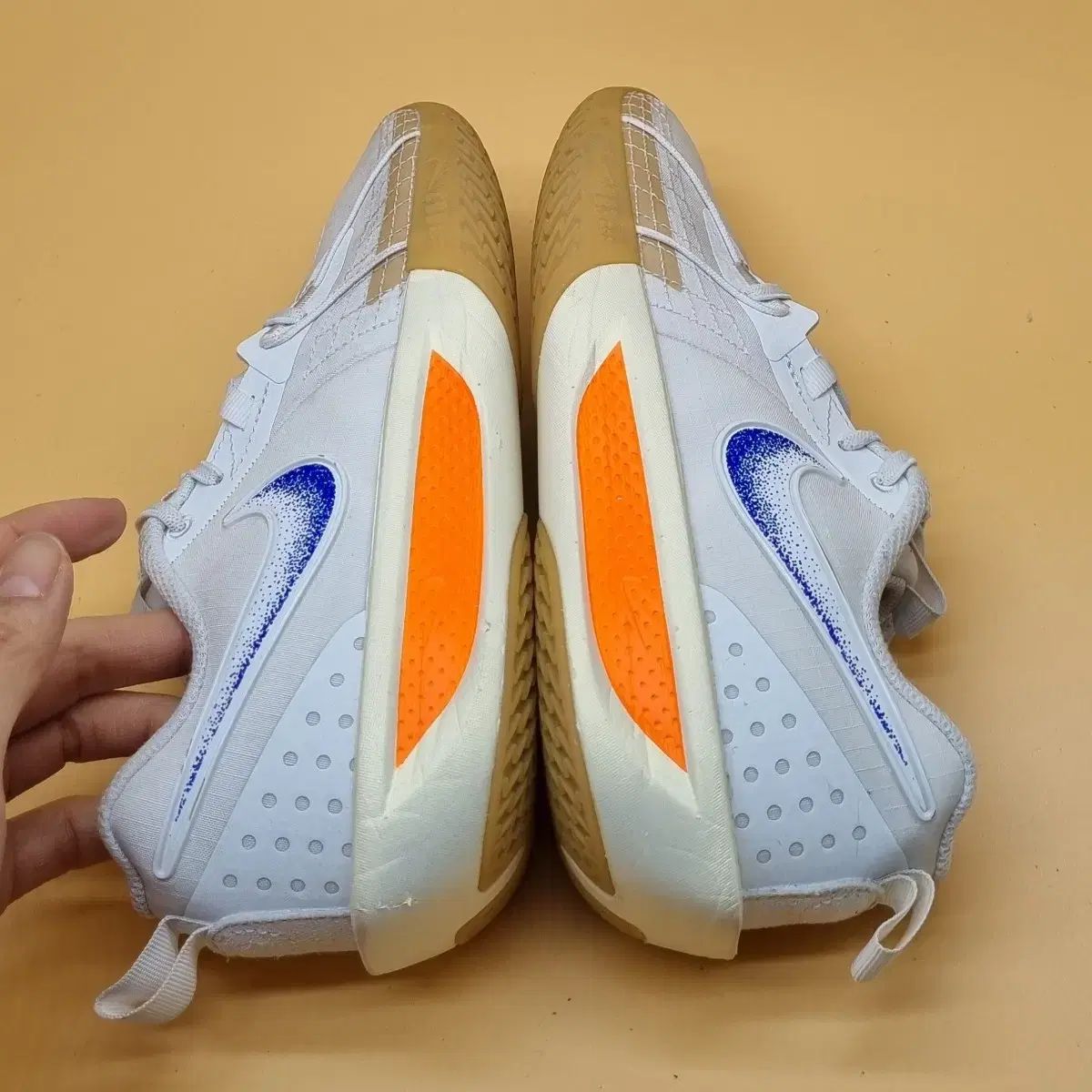 バスケシューズ