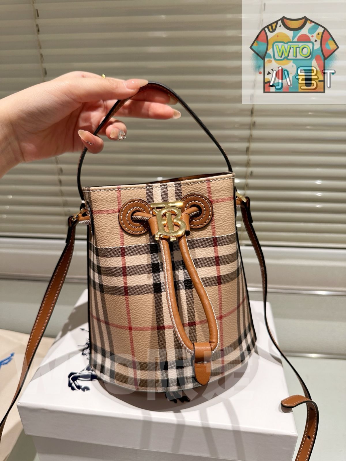  WTO通販 Burberry TB バケットバッグ -WTO輸入-RIL 30 ショルダーバッグ ショルダーバッグ