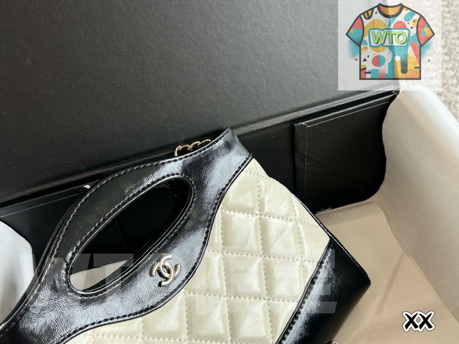 今日 Chanel 23A ミニ 31 バッグ 22×14.5cm