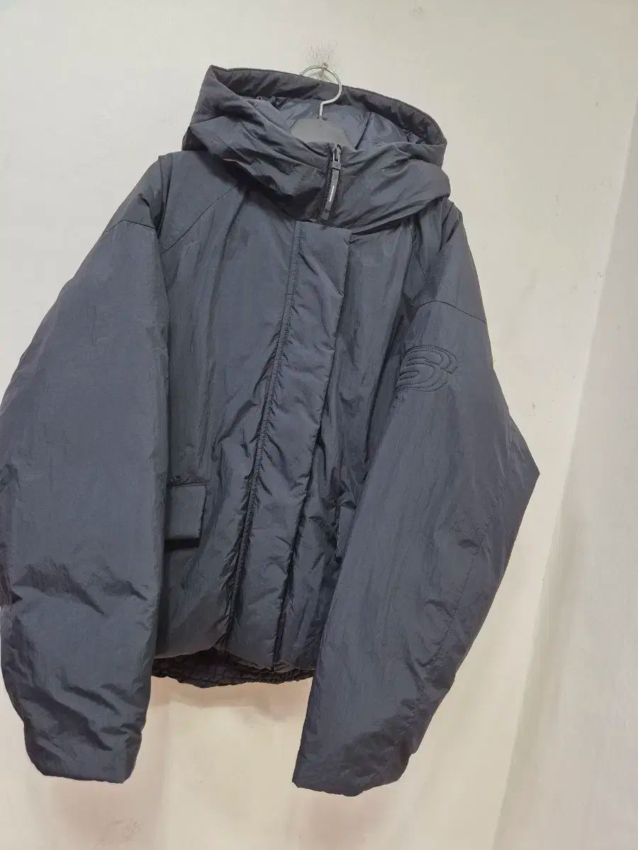 SKECHERS スケッチャーズ ダウン ルーズ フード ショートダウン 77