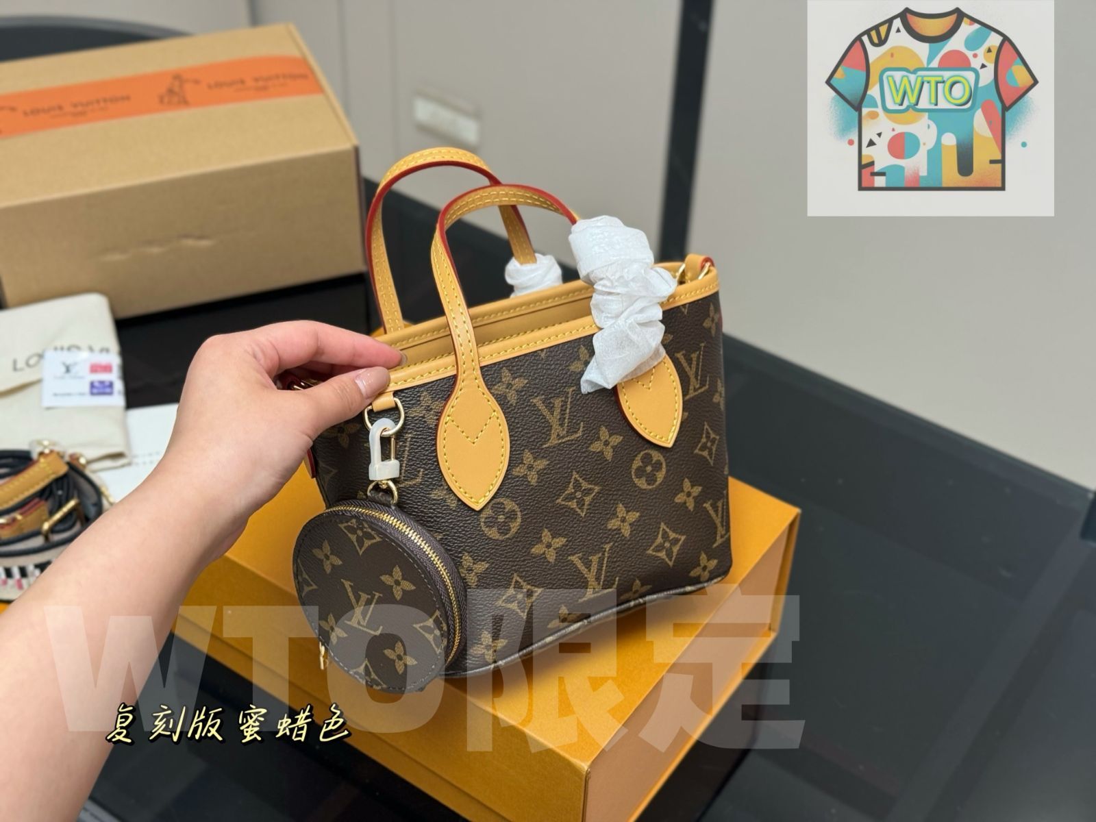 今日 Louis Vuitton ルイヴィトン ミニバスケットバッグ シリーズ 長ストラップとコインケース付きが特徴