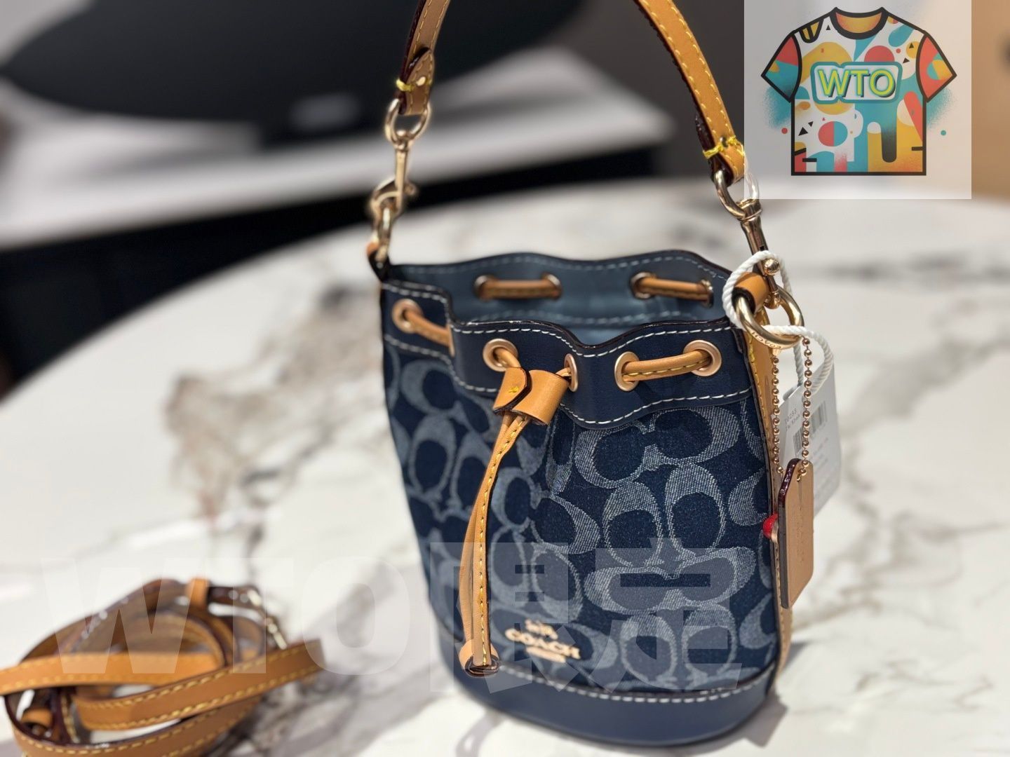  今日 Coach コーチ バケットバッグシリーズ レラックスした雰囲気の立体的なデザイン ギフトボックス付き ハンドバッグ バッグ