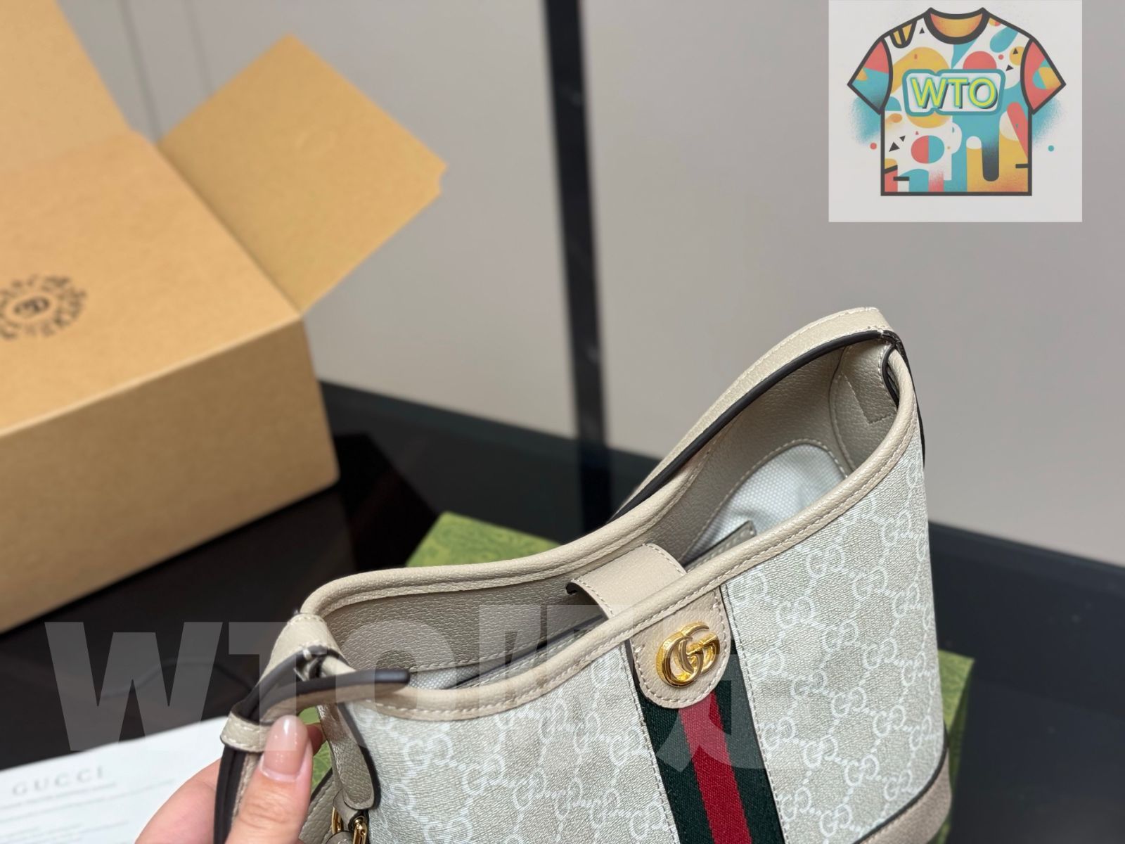 折りたたみ式ボックスと飛行機型ボックス付き 調節