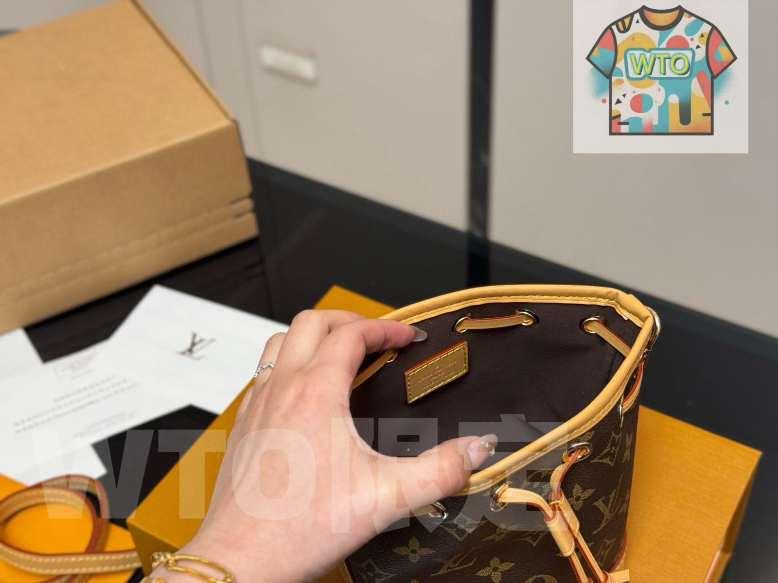 今日 Louis Vuitton ルイ ヴィトン ナノバケットバッグシリーズ 人気老花デザイン GINKGOPHARMACY_COM