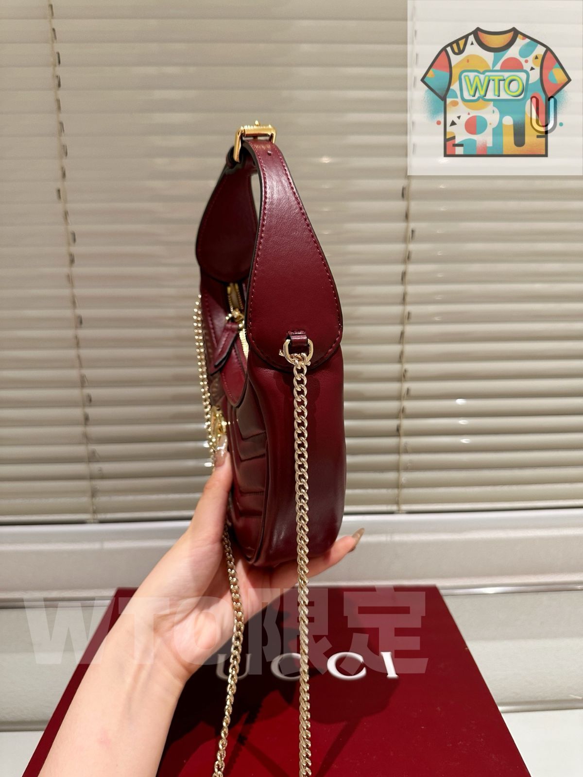  今日 Gucci グッチ 折りたたみギフトボックス付き マーモンアームレストバッグ ヴィンテージ風永続デザイン ハンドバッグ バッグ