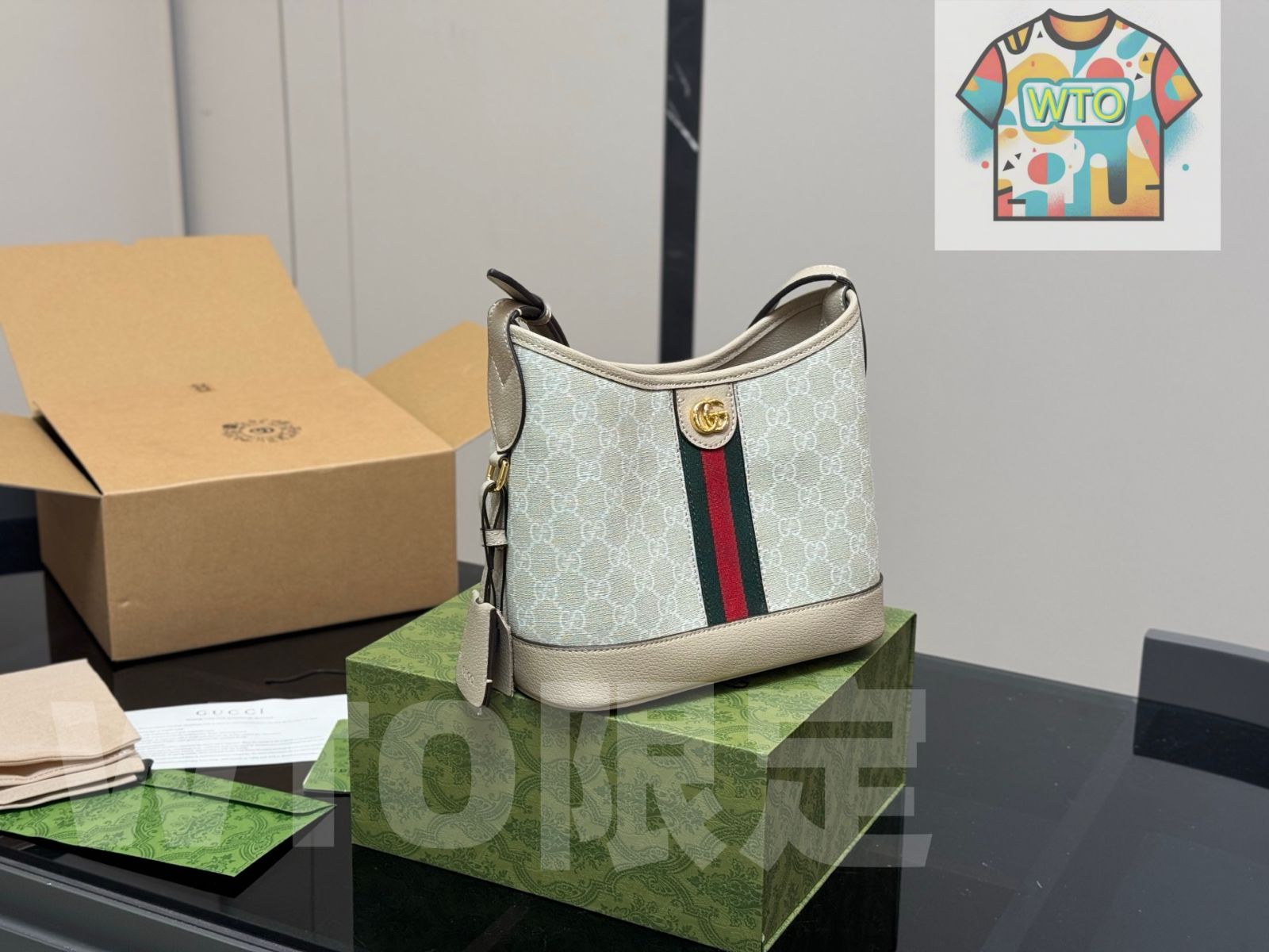 調節 な肩帯付き大容量ホボデザイン