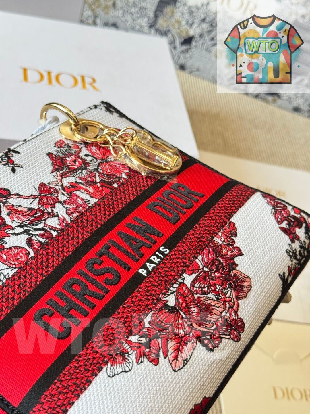  今日 Dior ディオール レディーD-Liteシリーズ 高密度刺しゅうの手作りクラフトデザイン ハンドバッグ バッグ