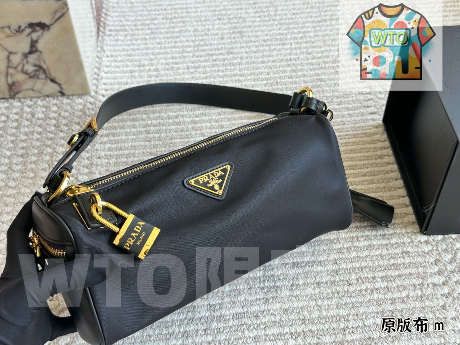 今日 Prada プラダ ロック付きショルダーバッグシリーズ 再生ナイロン素材にエレガントなロック飾り