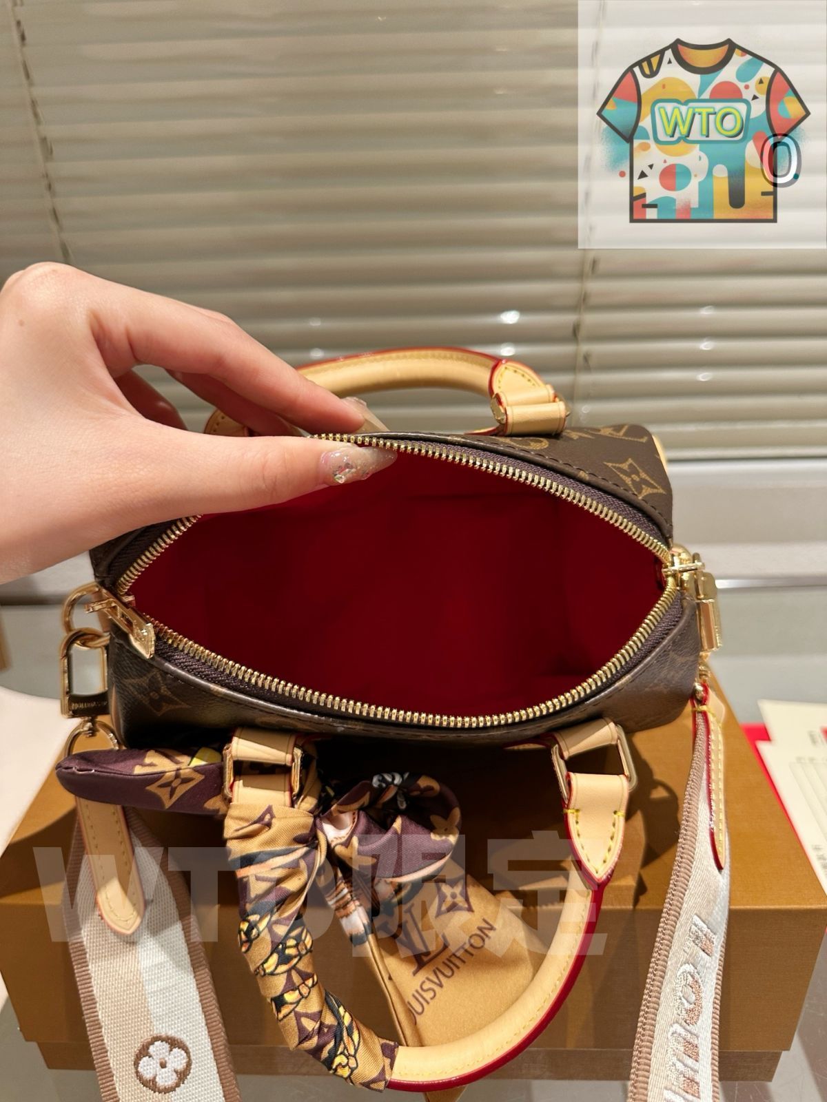 1000円以上送料無料。 今日 Louis Vuitton ルイ ヴィトン ナノスピーディシリーズ ダブルチェーン付きデザイン