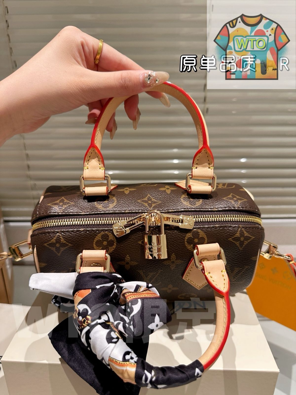 スピーディーシリーズ 重厚な両面刺し繍肩紐を搭載した