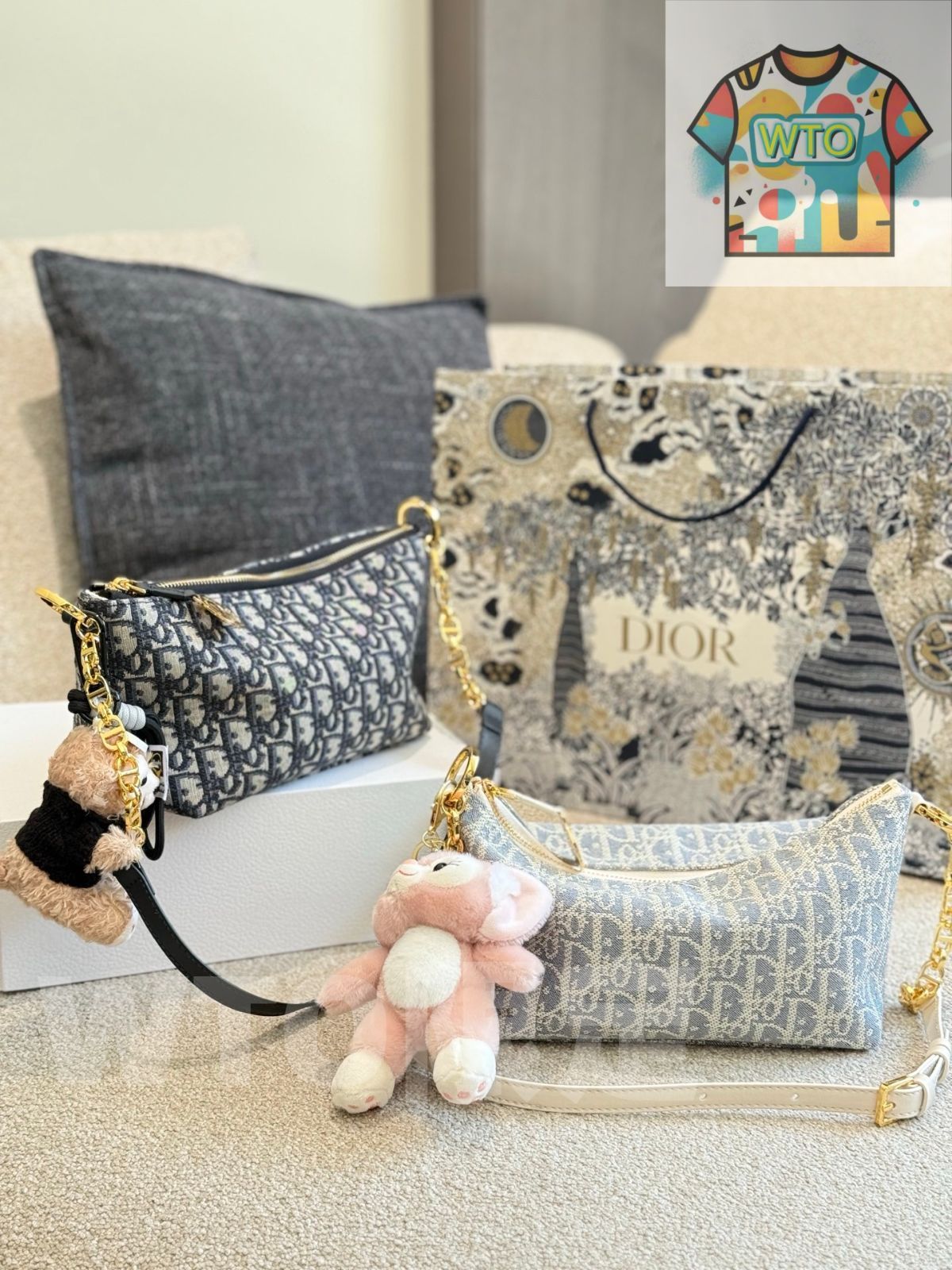 今日 Dior ディオール ランチボックスバッグT シリーズ 幸運星デザイン付き肩帯付きデザイン ギフトボックス付き