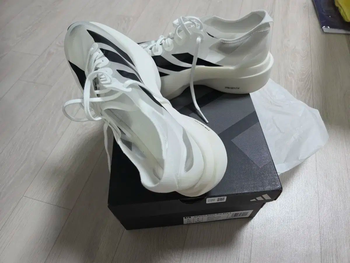 アディダス アディゼロ アディオス プロ エボ1