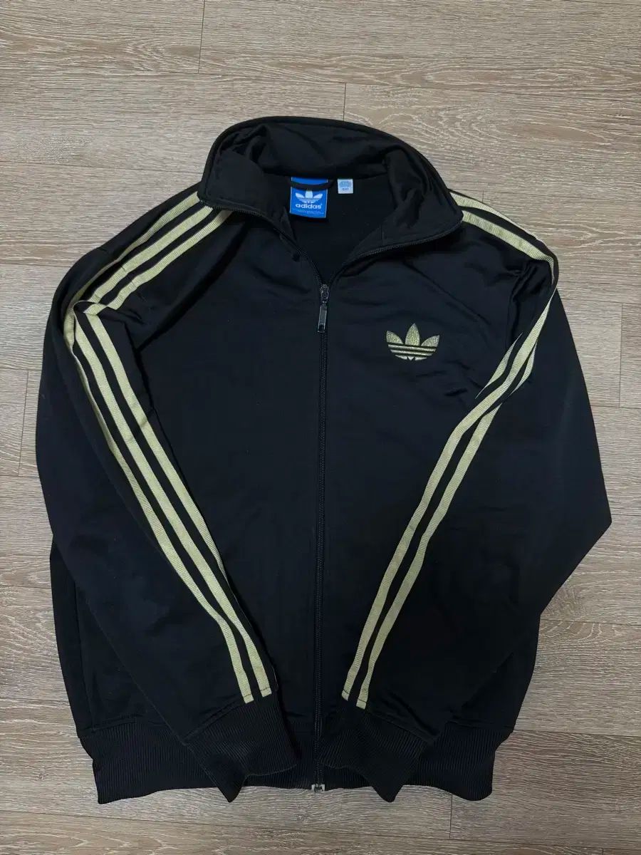 アディダス ファイヤーバード ジャージ 100 黒金