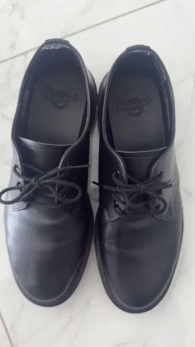 DR. MARTENS ドクターマーチン 1461 モデル 270ミリ