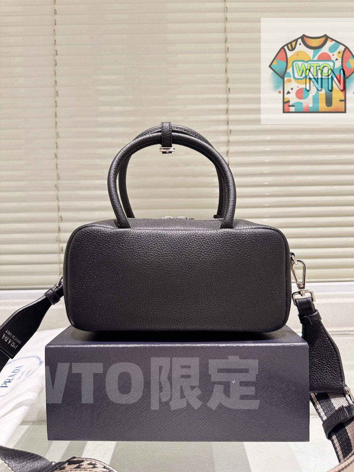 今日 Prada プラダ ボウリングバッグタイプ 調節 な織物肩紐を搭載した牛皮素材デザイン-WTO輸入2