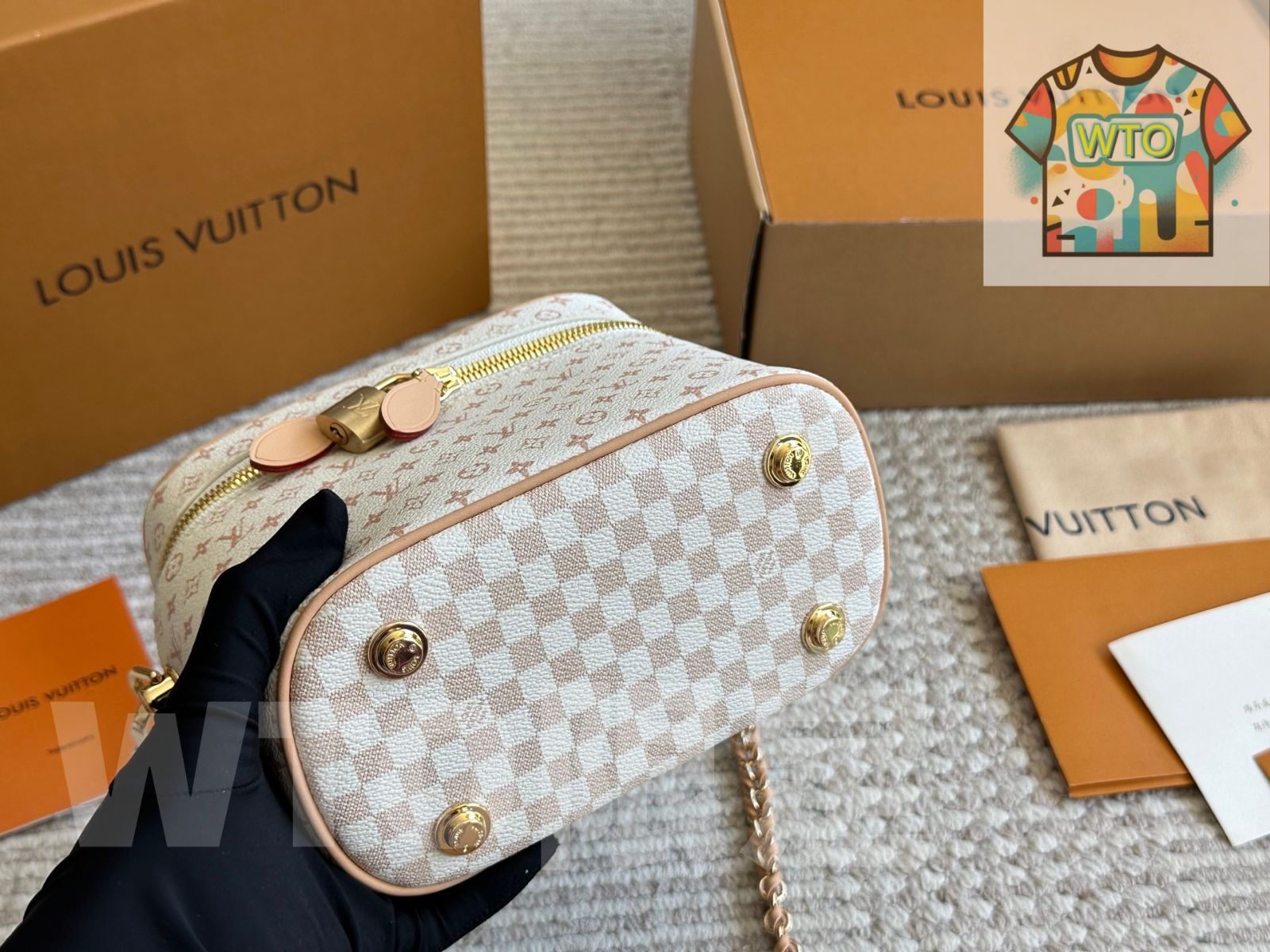 Vuitton ルイ