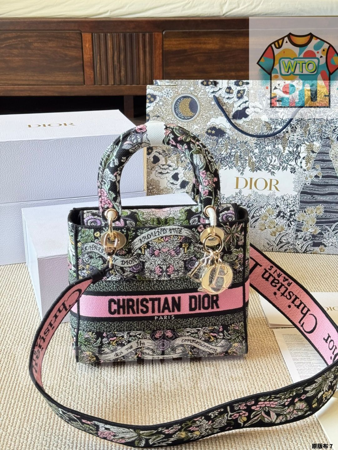 立体感豊かな手刺し繍デザインと流行の太め肩紐-WTO輸入2