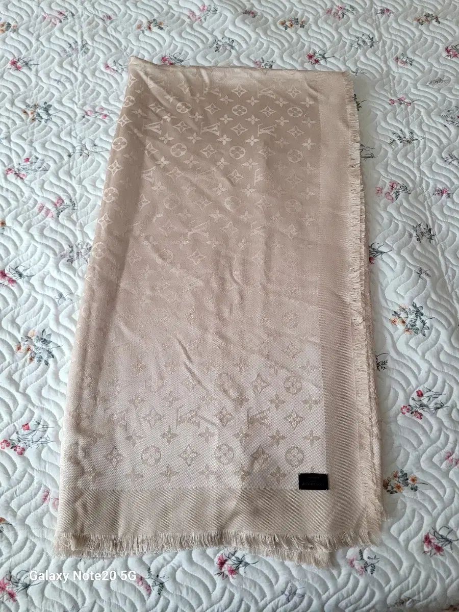 ルイヴィトン モノグラム マフラー