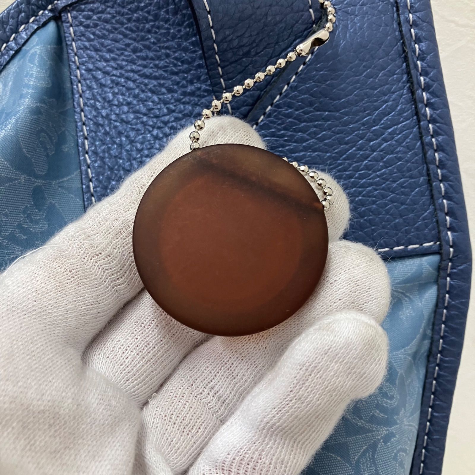 4収納可 チャーム付き