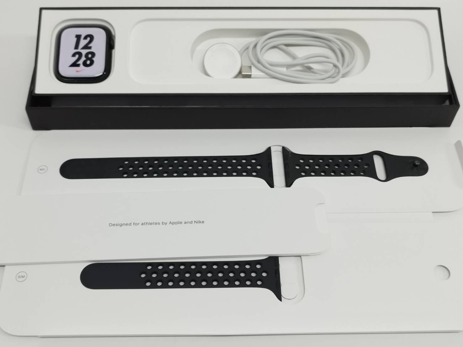 Apple Watch Nike Series 7 GPS 45mm A2474 ミッドナイト MKNC3J A 2