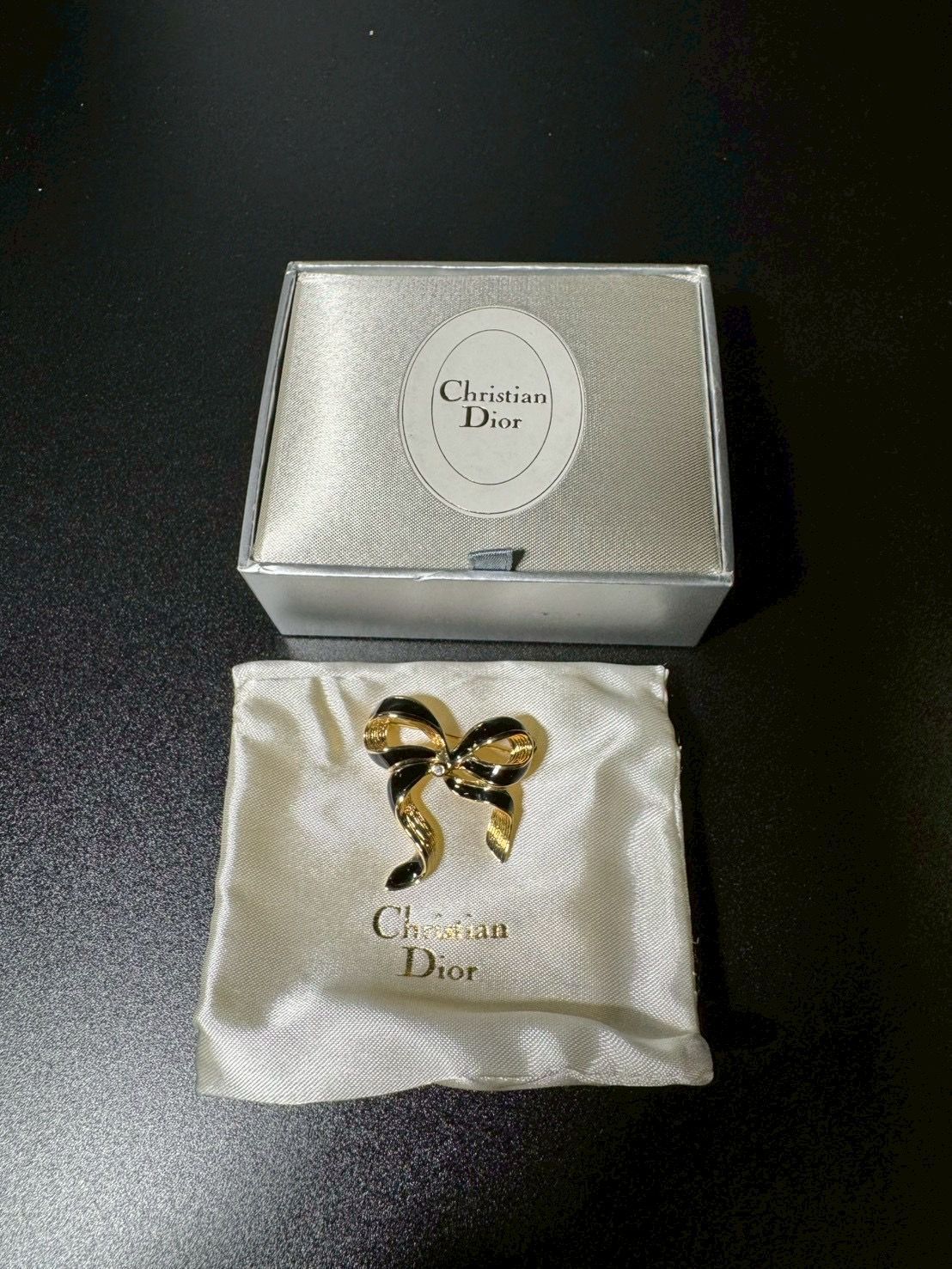 クリスチャンディオール ブローチ