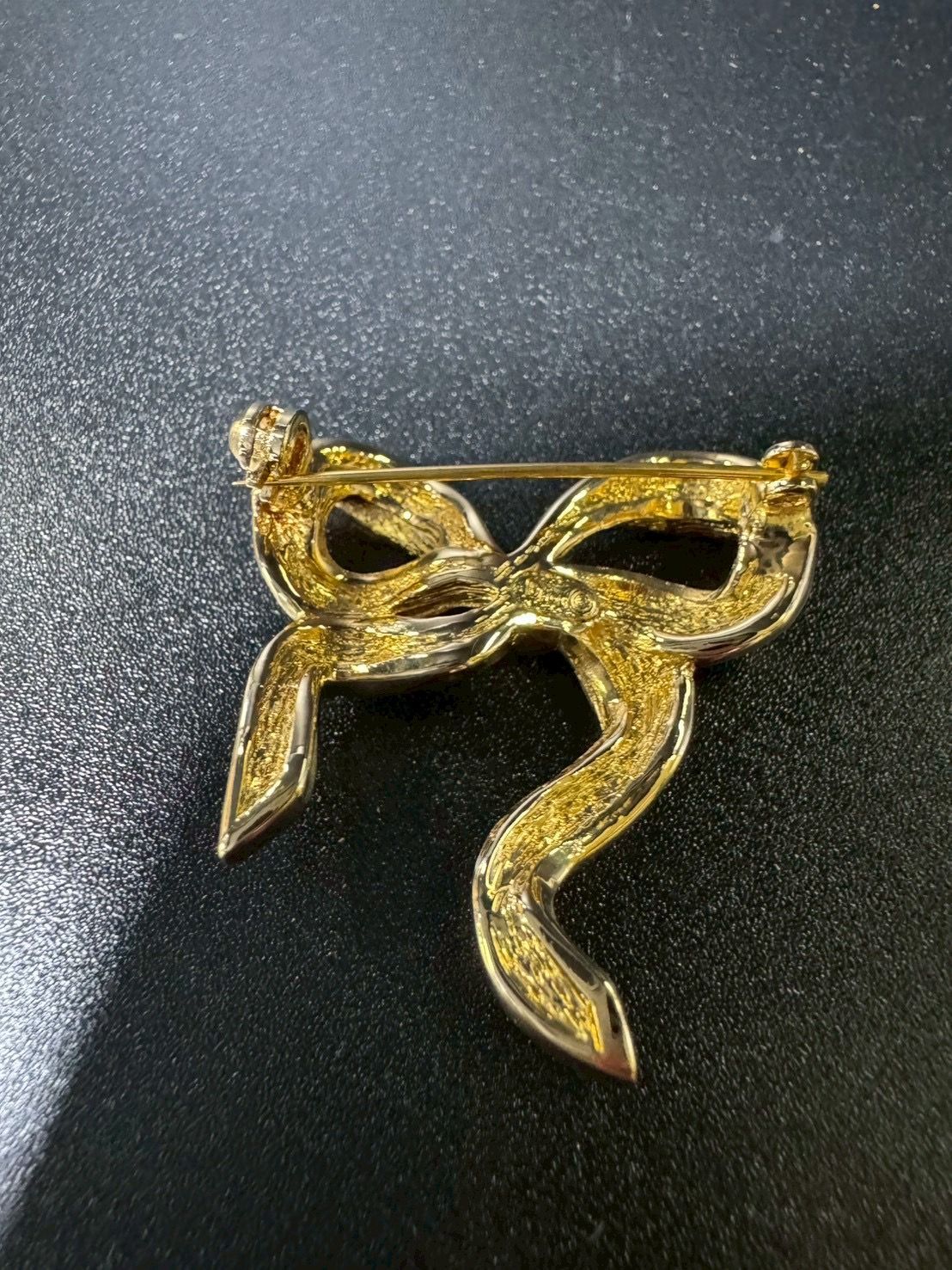  クリスチャンディオール ブローチ ブローチ コサージュ アクセサリー