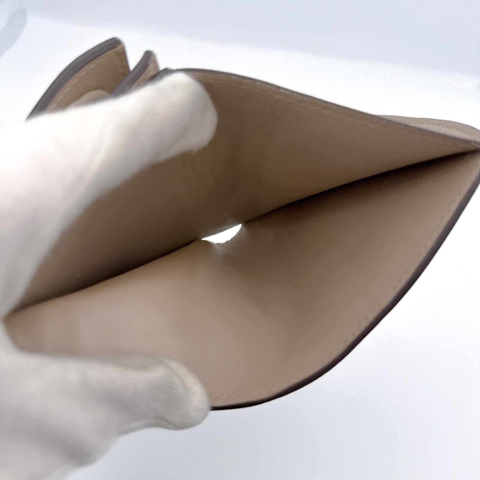 イリス コンパクト