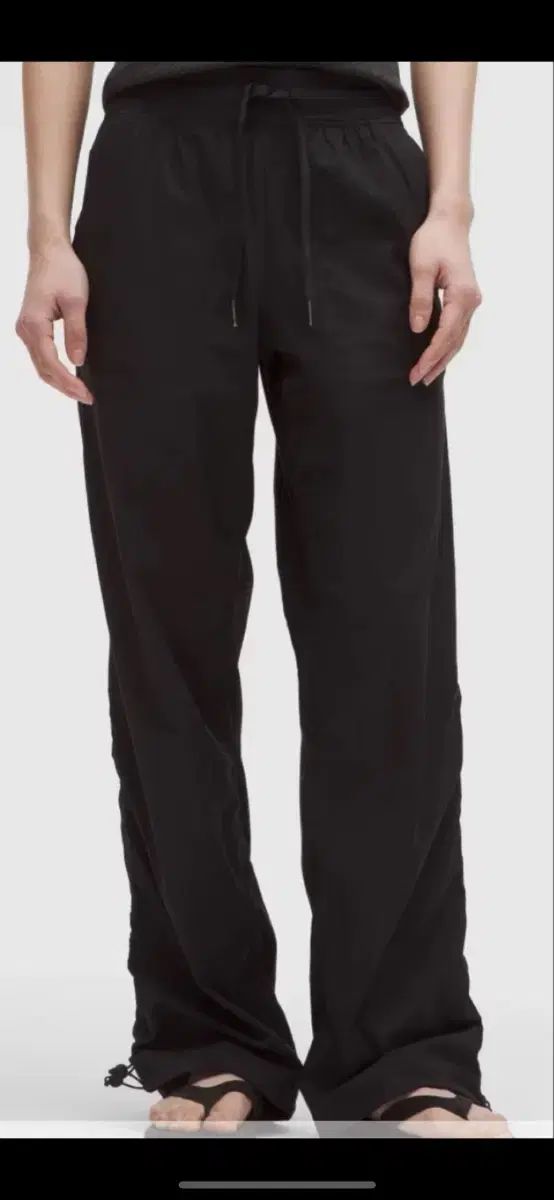 lululemon ダンス スタジオ ドライ ルー フィット ミッドライズ パンツ ヴァンクーバー本店