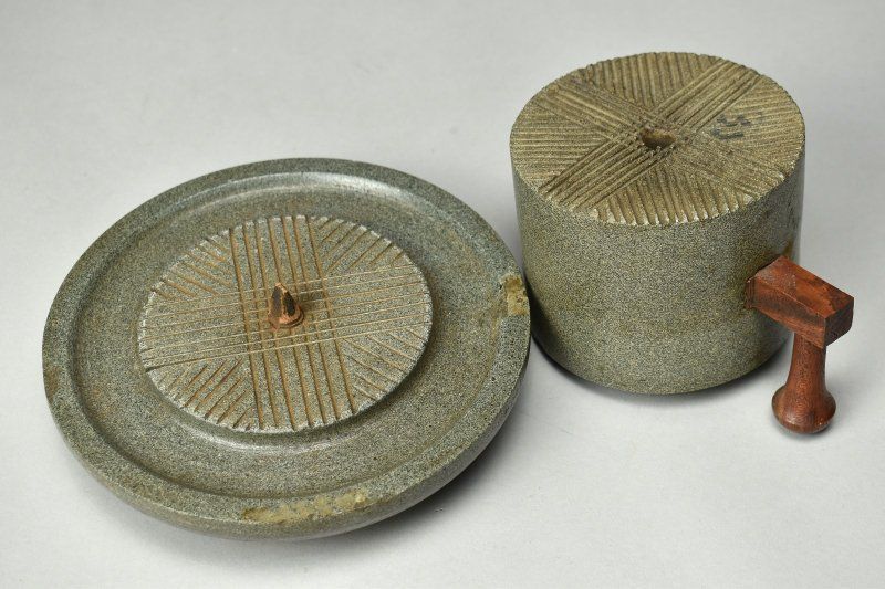 蔵C 9176 茶道具 茶臼 石臼 古民具 約5 3㎏