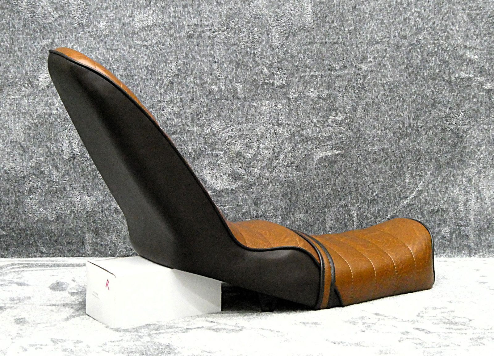 エイプ　茶　ツートン　４０ｃｍ　三段シート/ブラウン APE キャブ車 エイプ 茶 ツートン 40cm 三段シート/ブラウン APE キャブ車