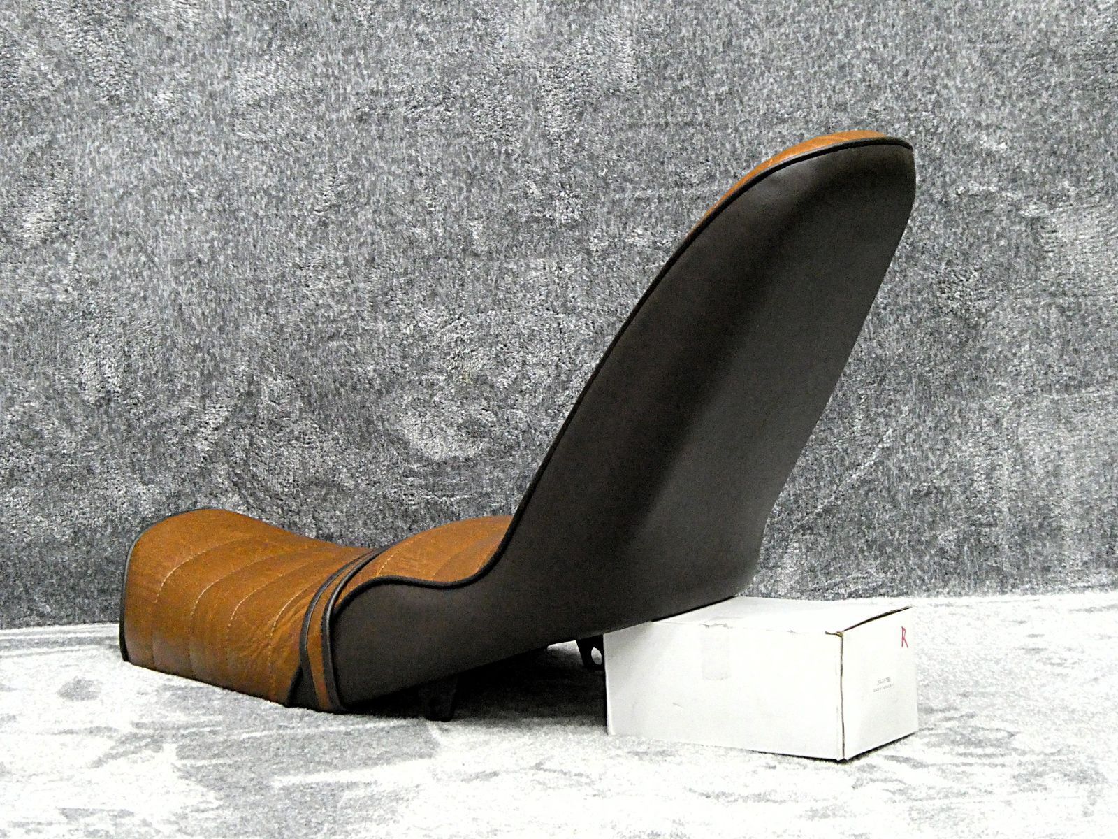 エイプ 40茶ツートン 三段シート/補強入 あんこ抜きFI 50 100 APE