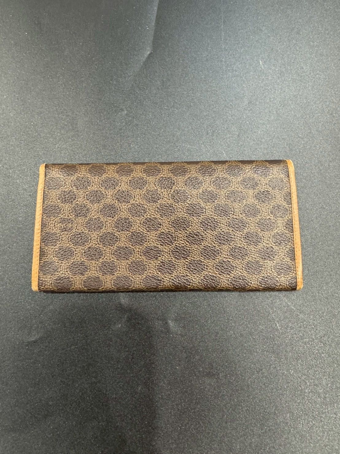 セリーヌ マカダム 長財布