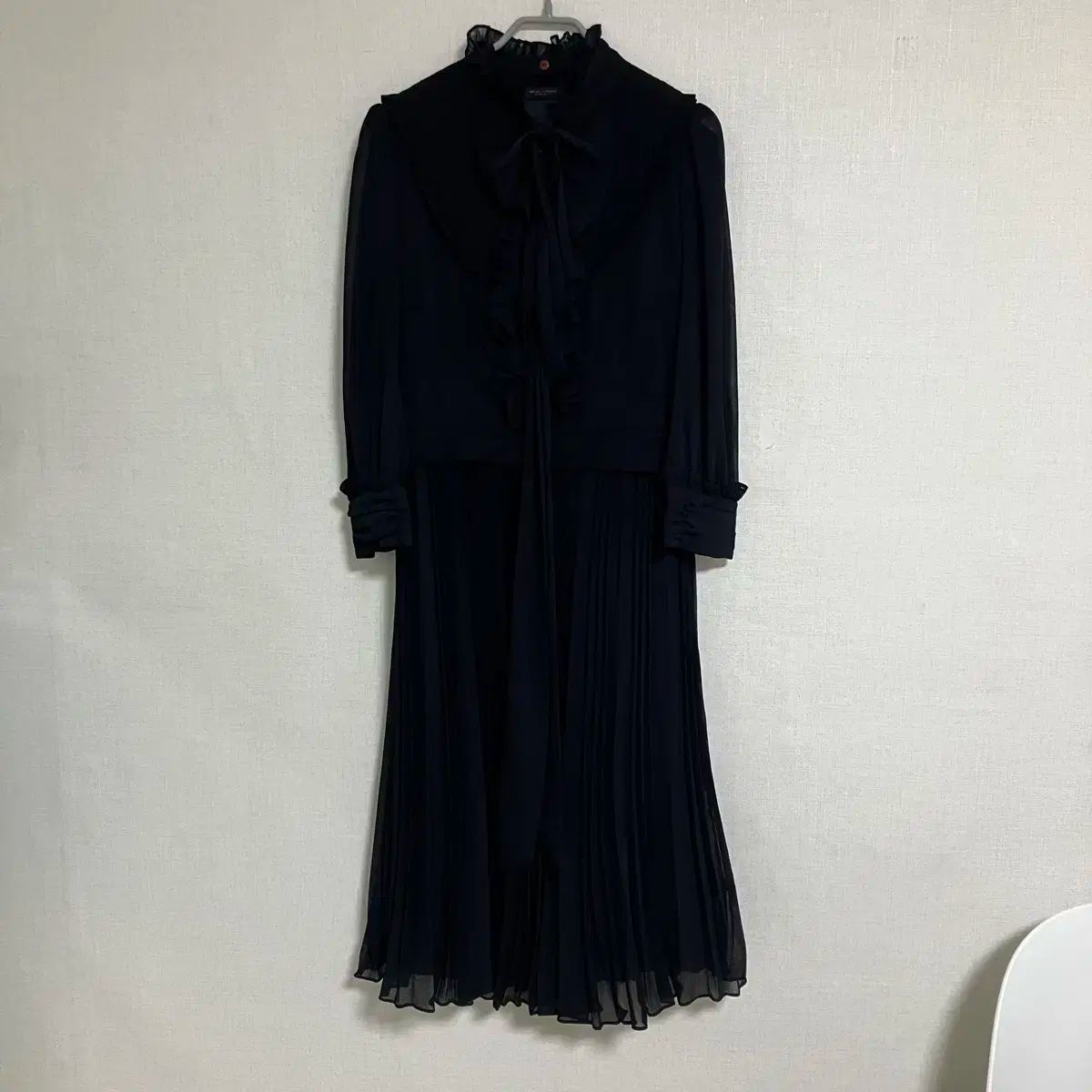 モジョエスピン ブラック シースルー 袖 プリーツ ワンピース