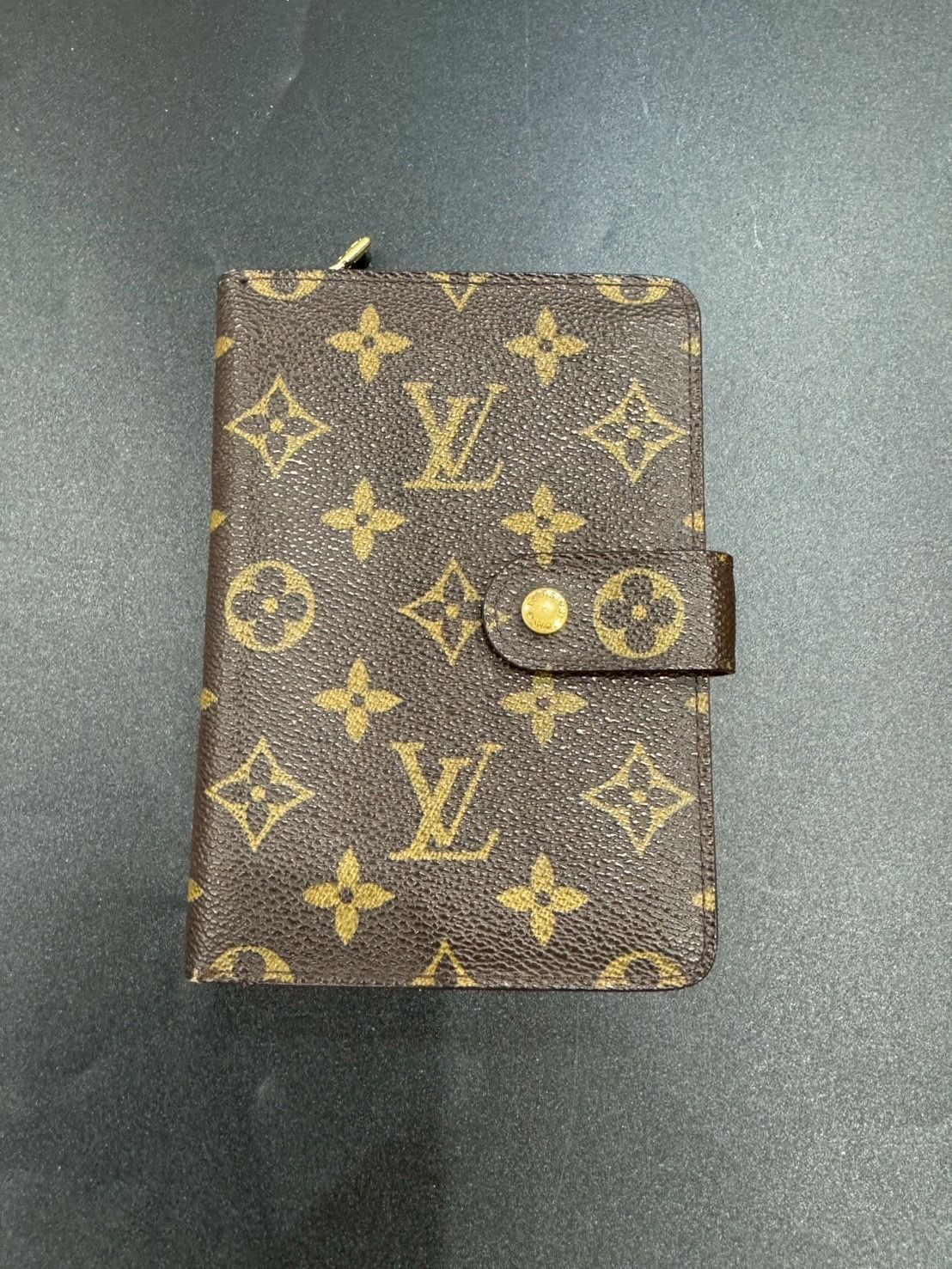 ルイヴィトン モノグラム 財布 B25101377