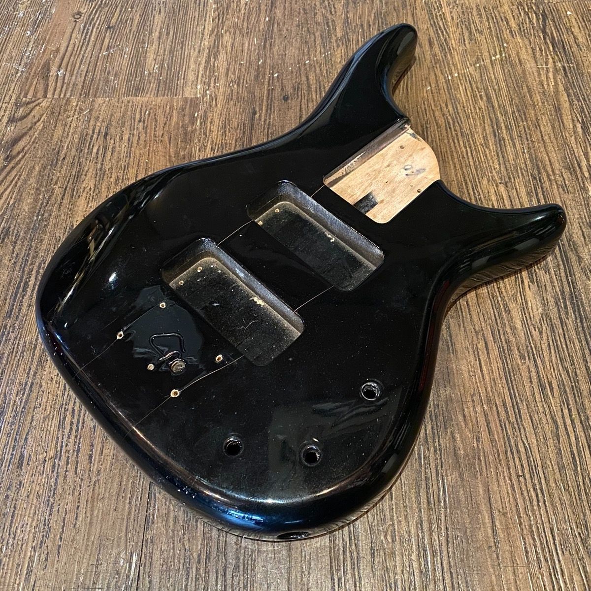 Aria Pro II Bass Body アリアプロ ベース ボディ