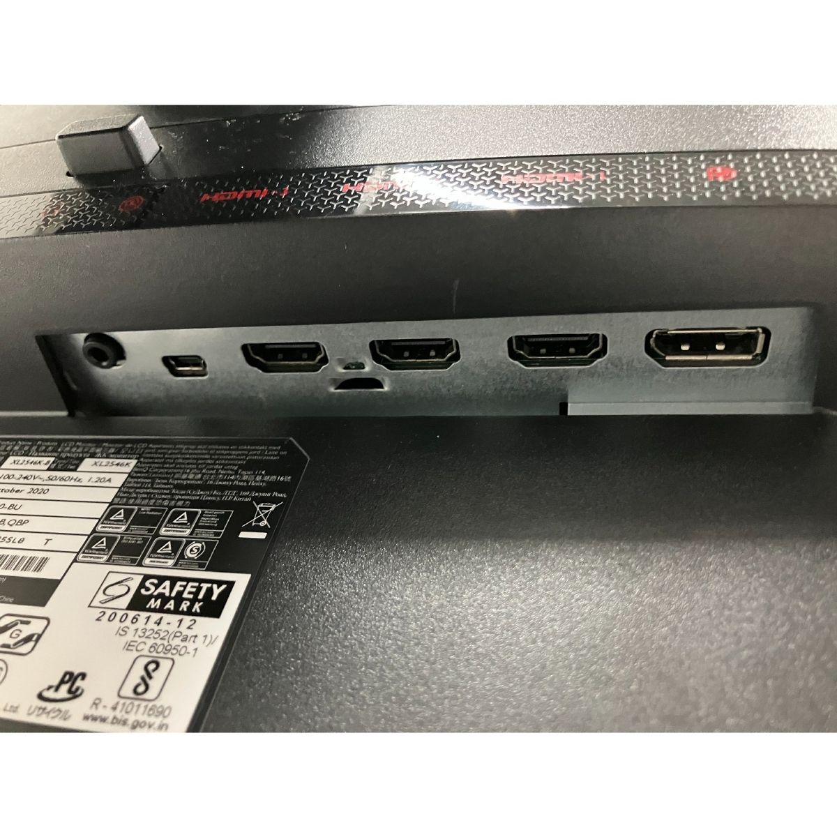 液晶ディスプレイ