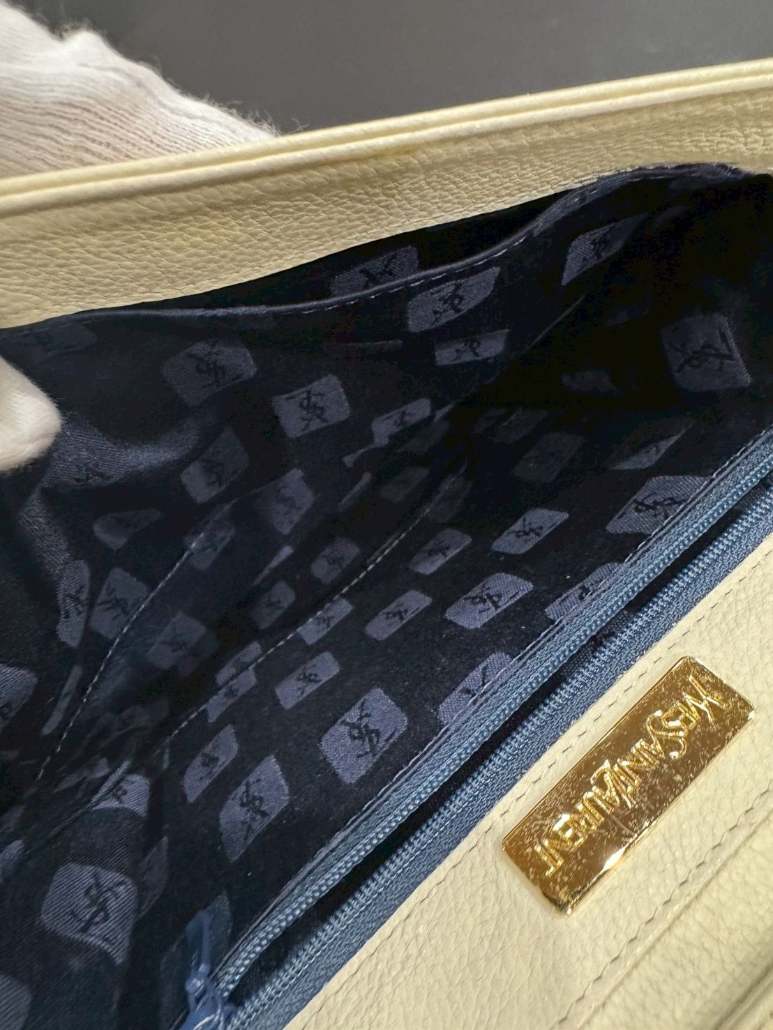 イヴサンローラン バッグ