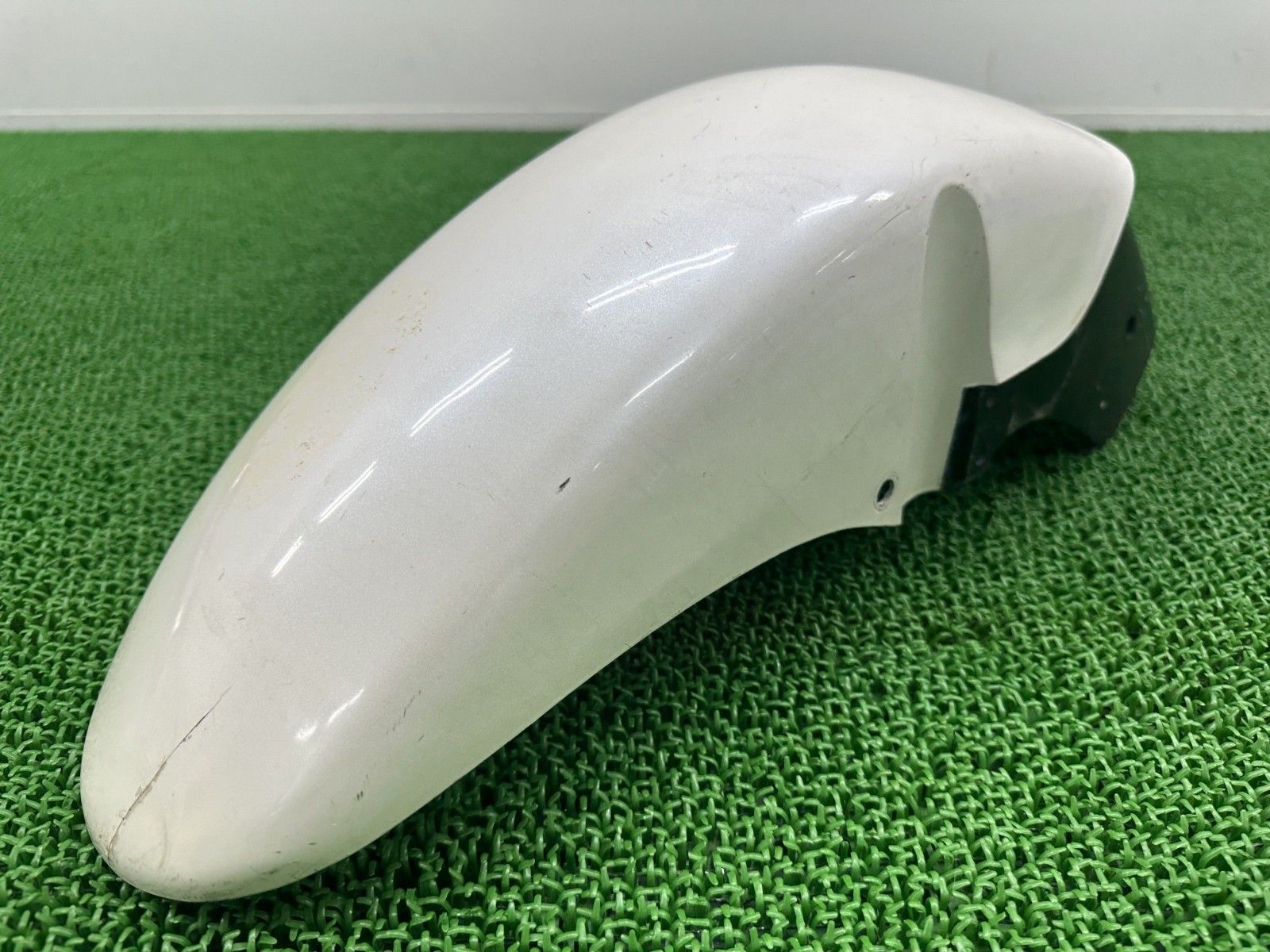 GPZ 900 R フロントフェンダー パール 35004 1155 カワサキ ZX A Ninja ニンジャ 修復素材やペイント素材に hM